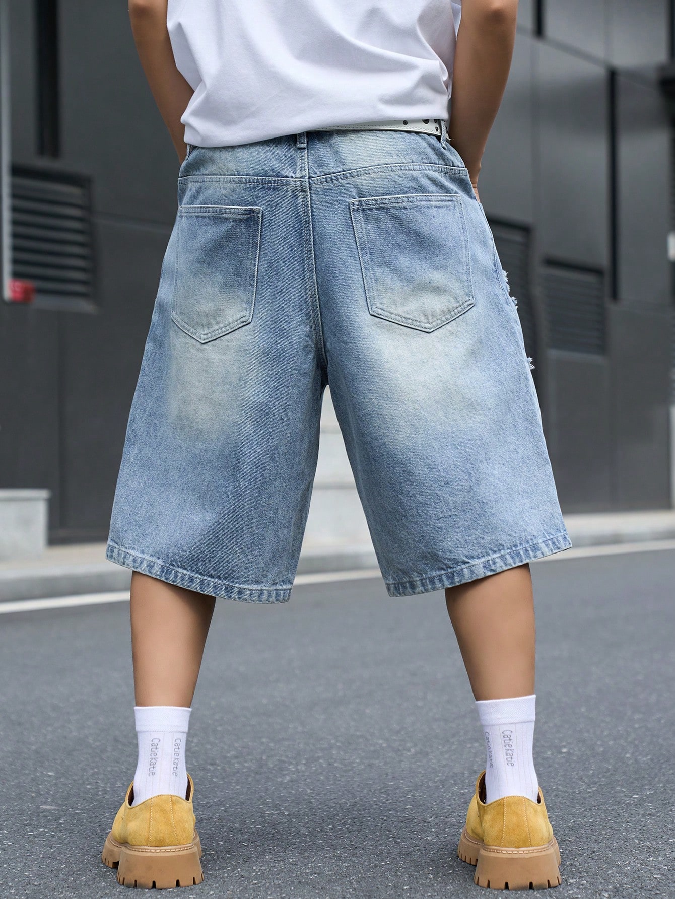 Men's Loose Fit Denim Bermuda  - Street Fashion Art review and price